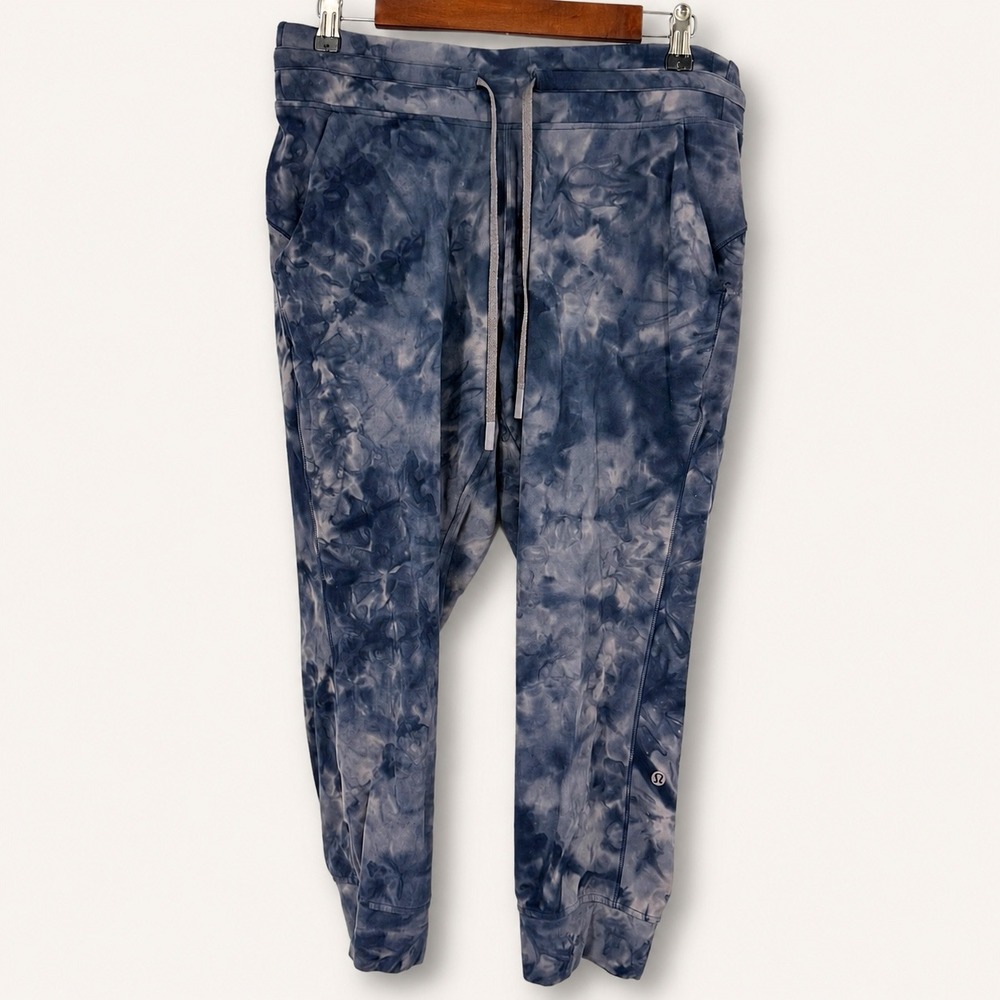 Lululemon Women 10 Lululemon Ready to Rulu‎ Cropped Jogger Blue Tie Dye Yoga Gym